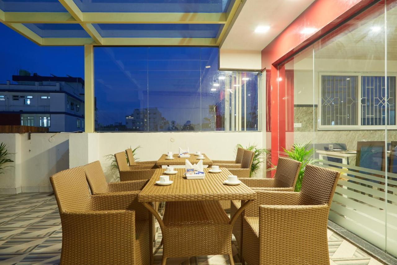 Vovo Premier Hotel Bangalore Extérieur photo