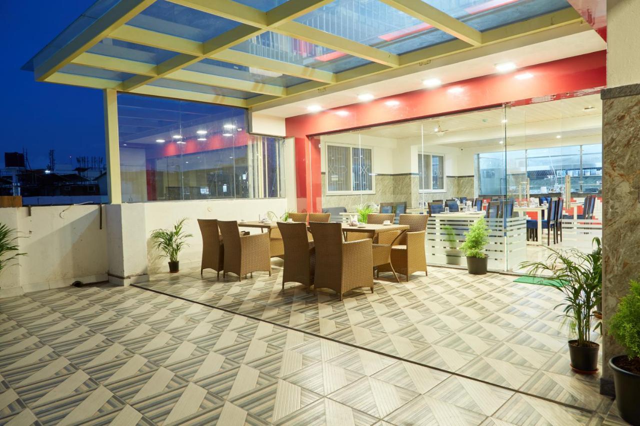 Vovo Premier Hotel Bangalore Extérieur photo