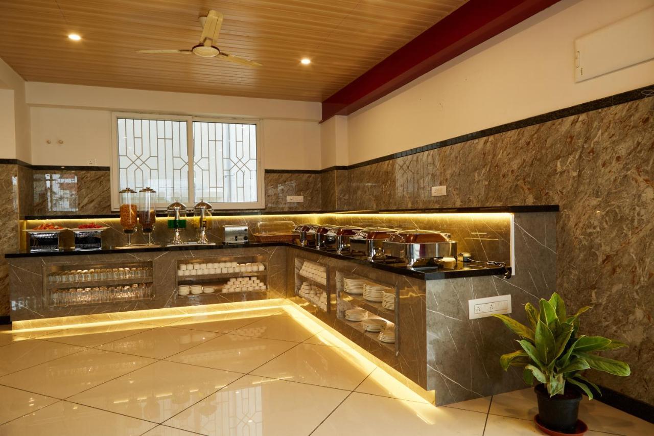 Vovo Premier Hotel Bangalore Extérieur photo